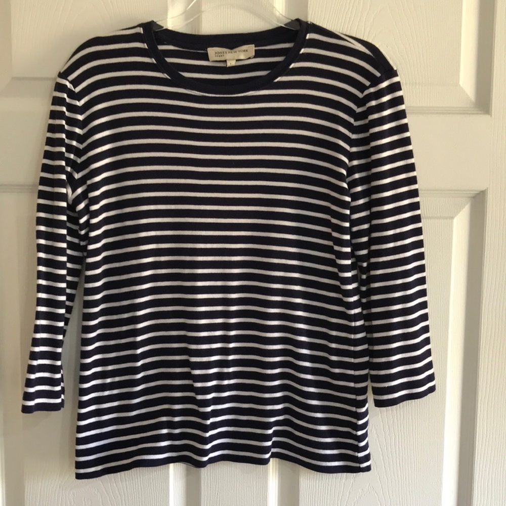 Jones New York navy and white stripe quarter length sleeve